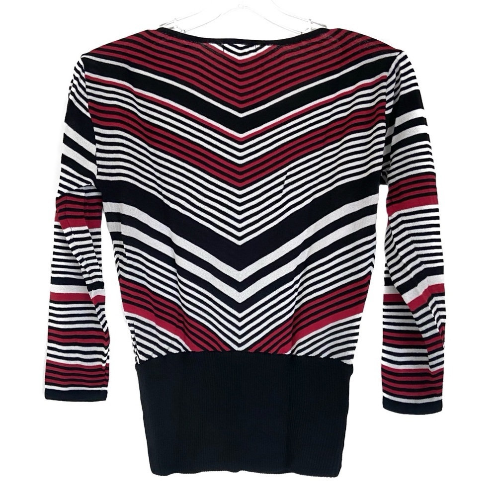 VINTAGE APART Impressions Red/Black/ White Chevron Knit Sweater - Picture 8 of 8